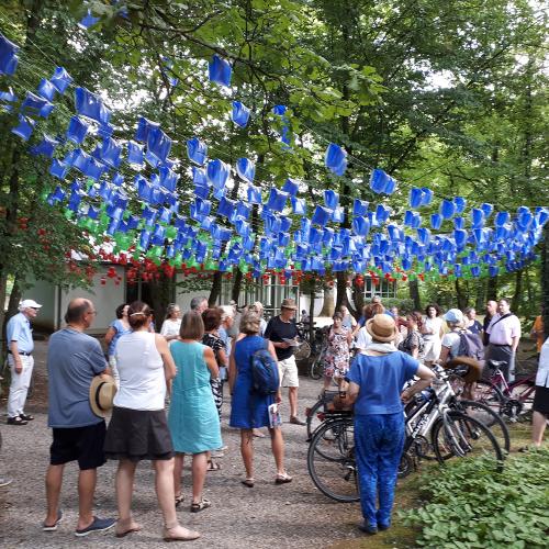 Geführte Fahrradtour vor der Waldkirche